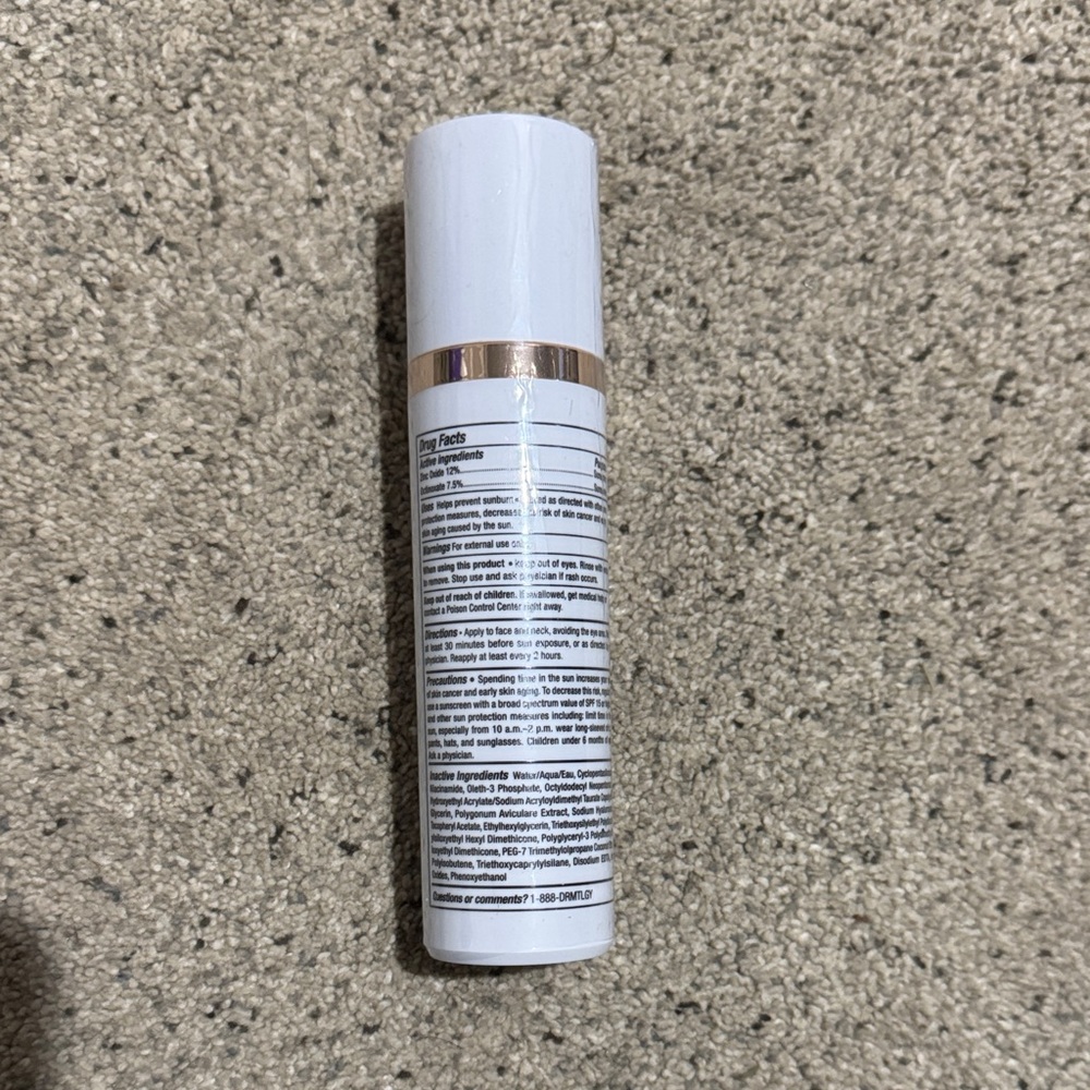 DRMTLGY Universal Tinted Moisturizer SPF 46 - Picture 2 of 3